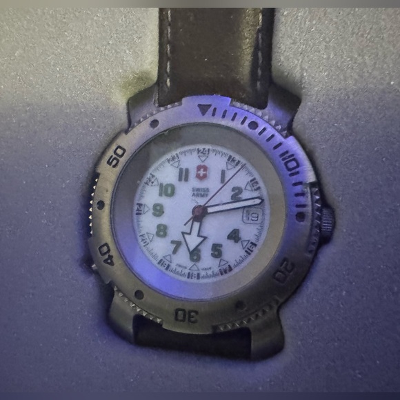 Rare Marlboro Adventure Team Swiss Army Watch